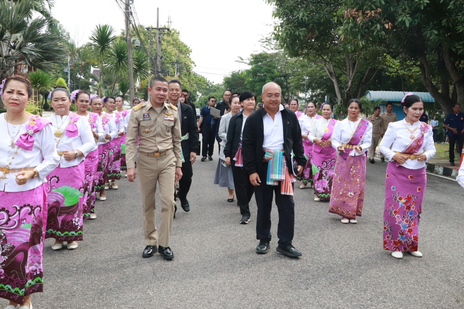 พช.สะเดา ร่วมงานโชว์ศักยภาพ รับการประเมิน “นายอำเภอแหวนเพชร” ระดับภาค ประจำปี 2569