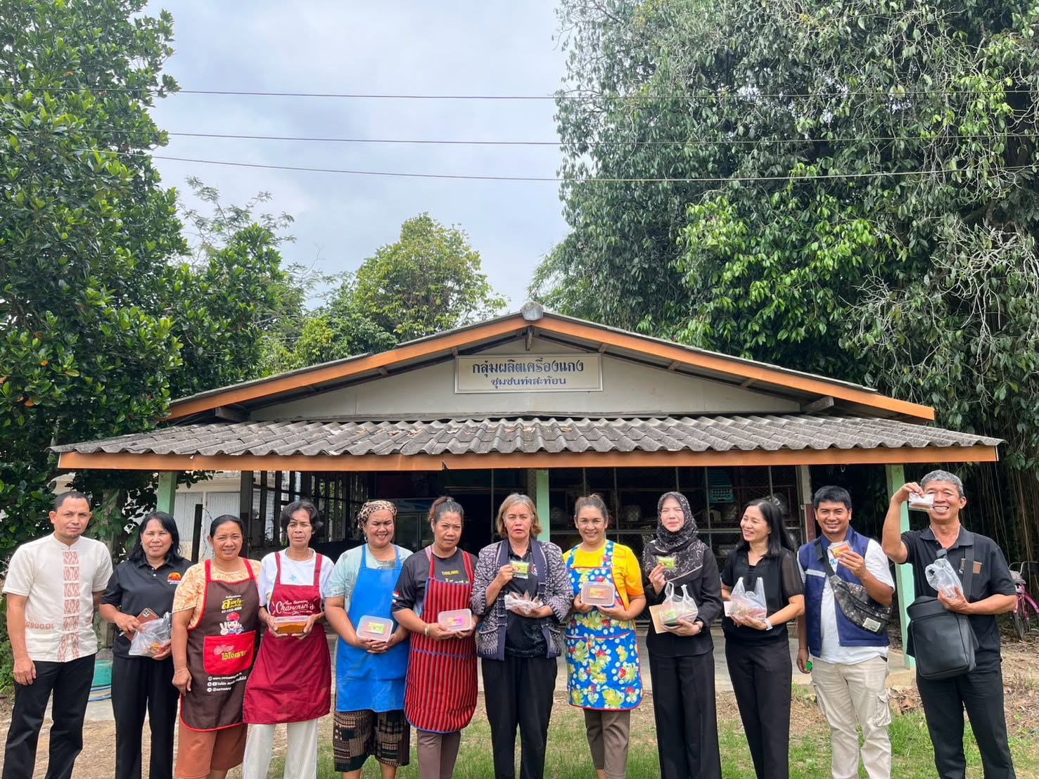 พช.สงขลา ลงพื้นที่ติดตามโครงการงบเงินทุนหมุนเวียนของกองทุนพัฒนาบทบาทสตรี
